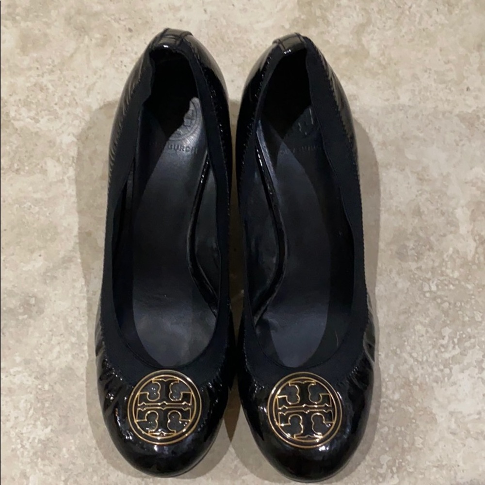 Tory Burch Black Patent Leather Wedges. Size 9/10